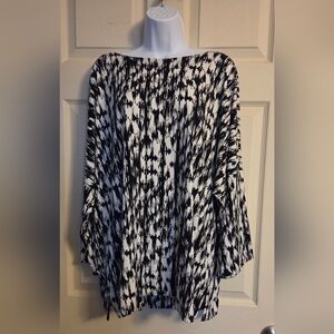 Chico's Black and White Patterned Women's Top 16/18